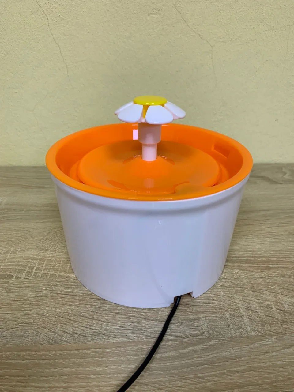 Фонтан 1,6л Small Flower 16*20*12cм помаранчевий CS0329