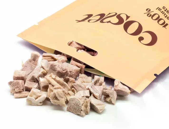 Cosset Курячі шлунки для котів 30г