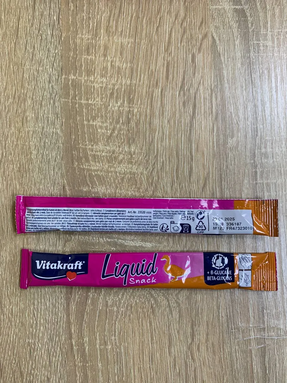 Vitakraft Liquid Snack Duck качка, кремові ласощі для котів 6*15г