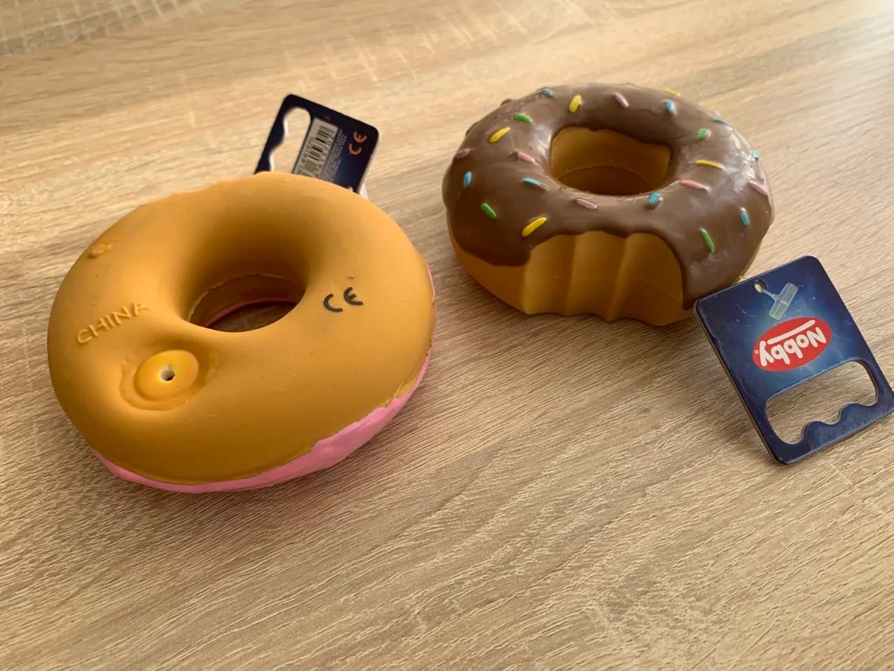 Н 61570 Іграшка латекс Donut "Dessert" 10см із полуничним або шоколад. запахом