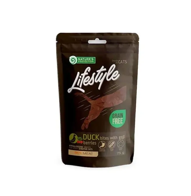 Nature's Protection LS Snack Качка з ягодами годжі для котів 75г