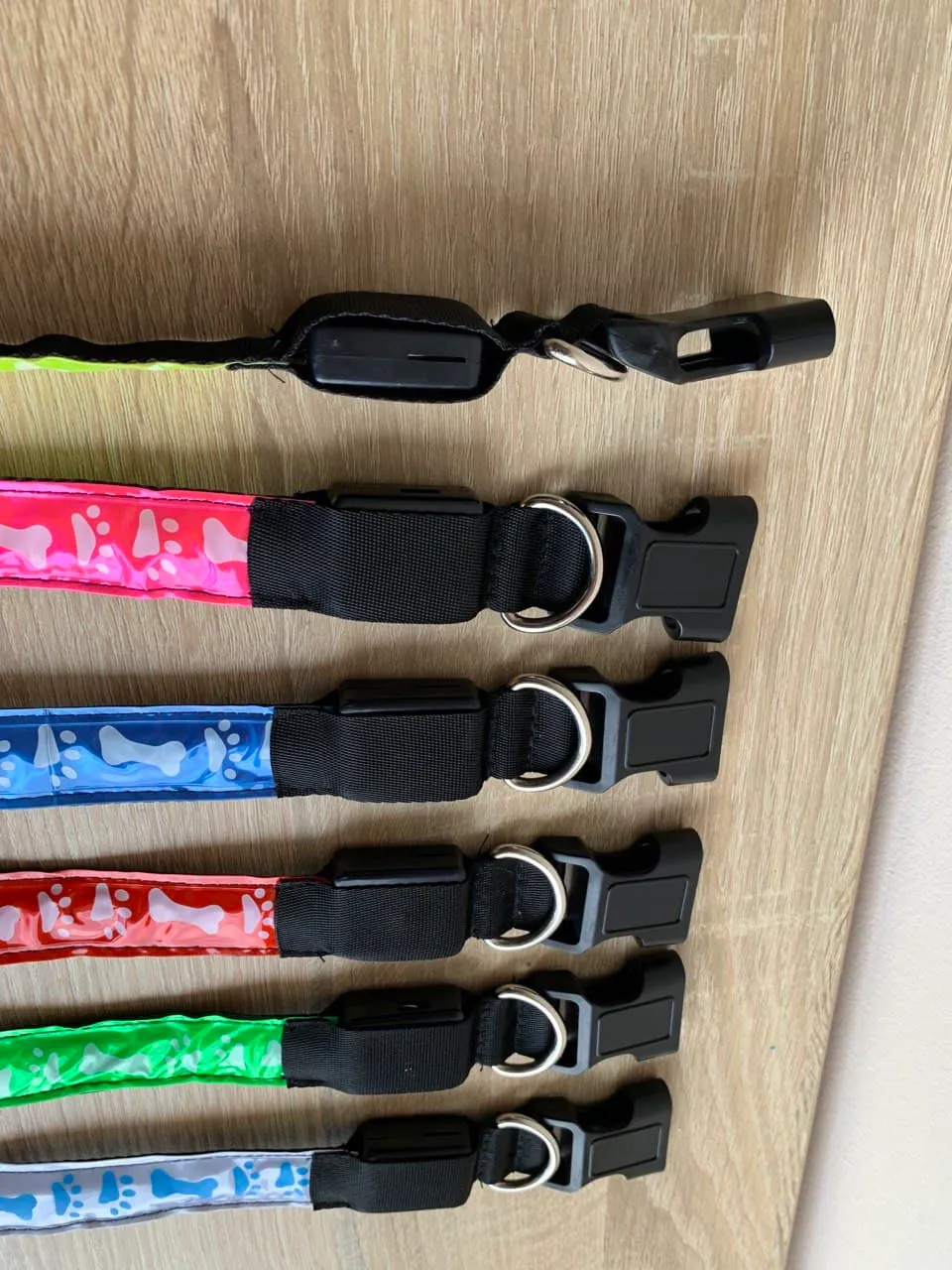 Нашийник LED плівка КІСТОЧКА M (2,5см/40-48см)