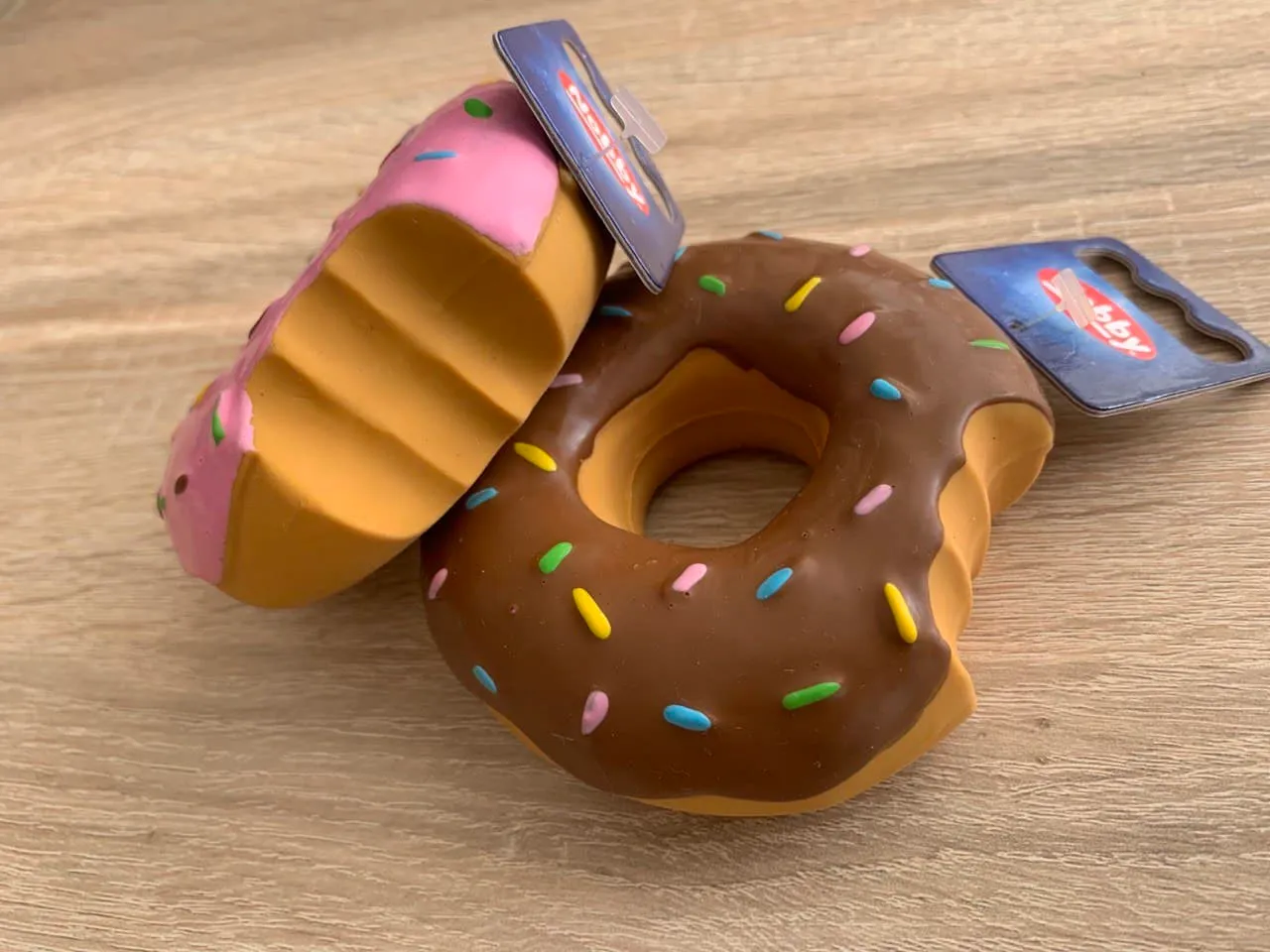 Н 61570 Іграшка латекс Donut "Dessert" 10см із полуничним або шоколад. запахом