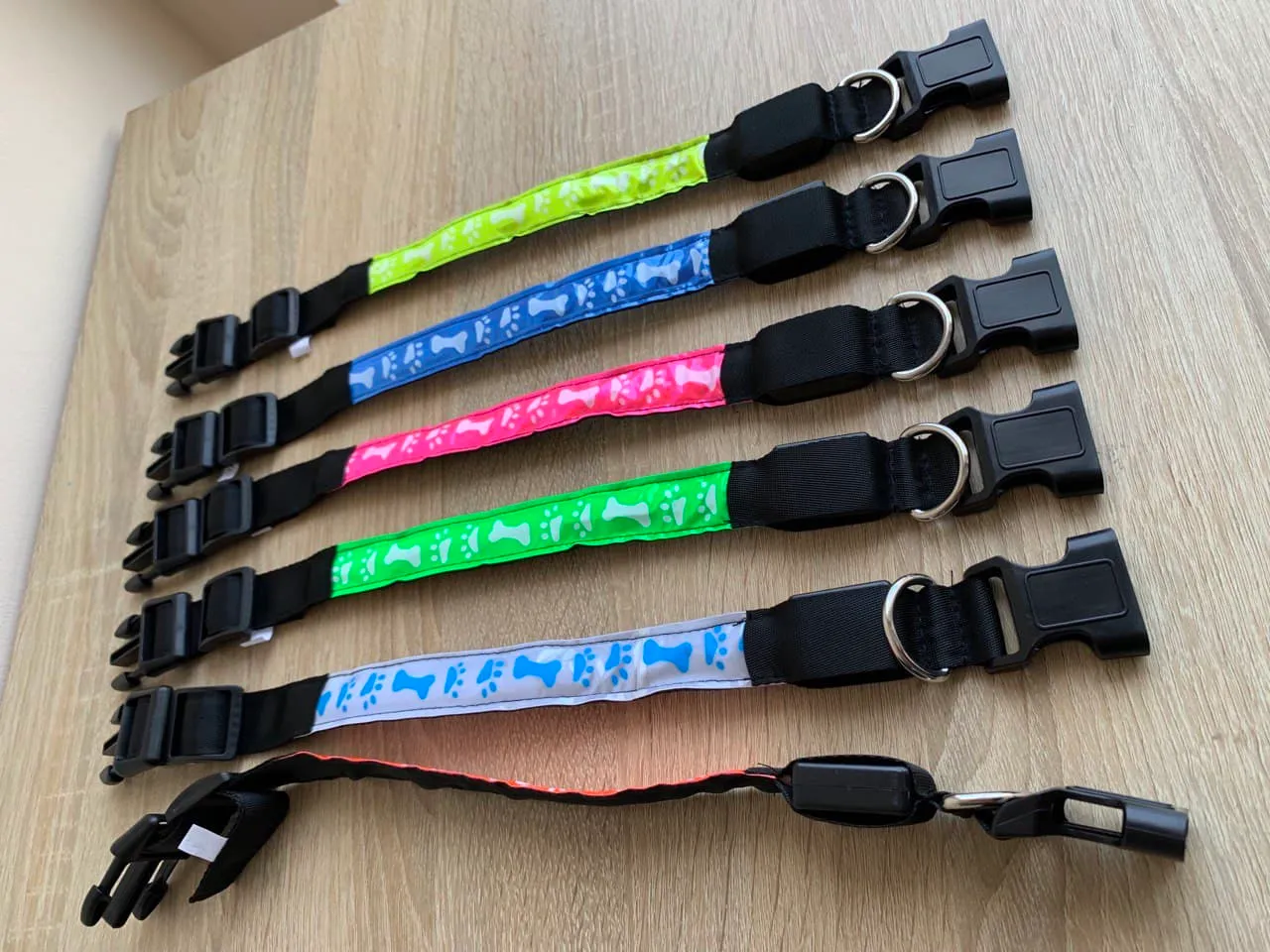 Нашийник LED плівка КІСТОЧКА S (2,5см/35-43см)