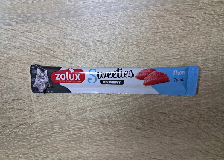 Zolux Sweeties Кремові ласощі для котів з тунцем 14г 4848