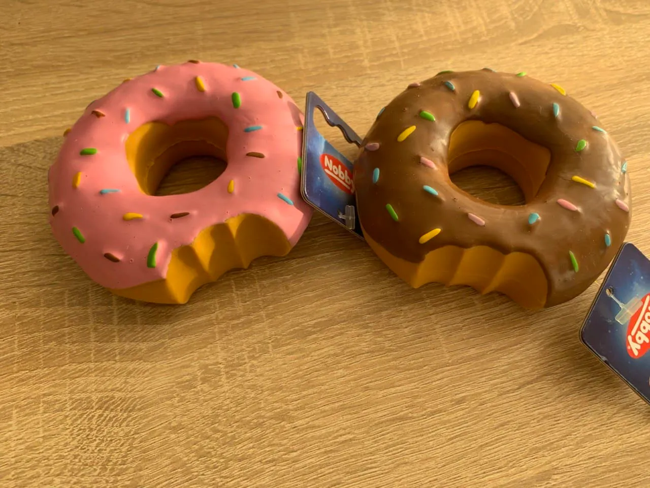 Н 61570 Іграшка латекс Donut "Dessert" 10см із полуничним або шоколад. запахом