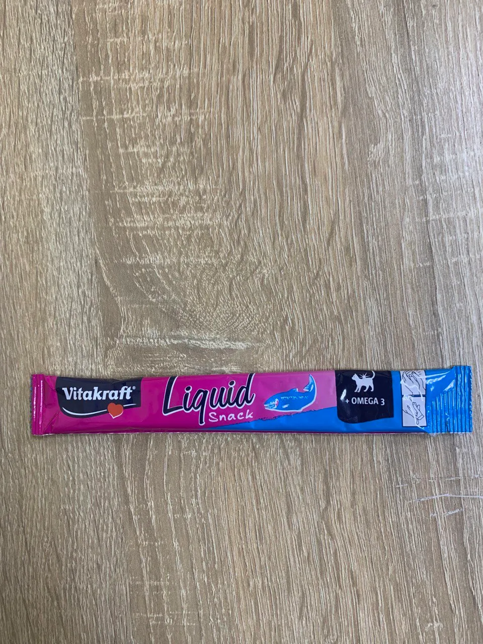 Vitakraft Liquid Snack Salmon+Omega3 лосось+омега3, кремові ласощі для котів 6*15г