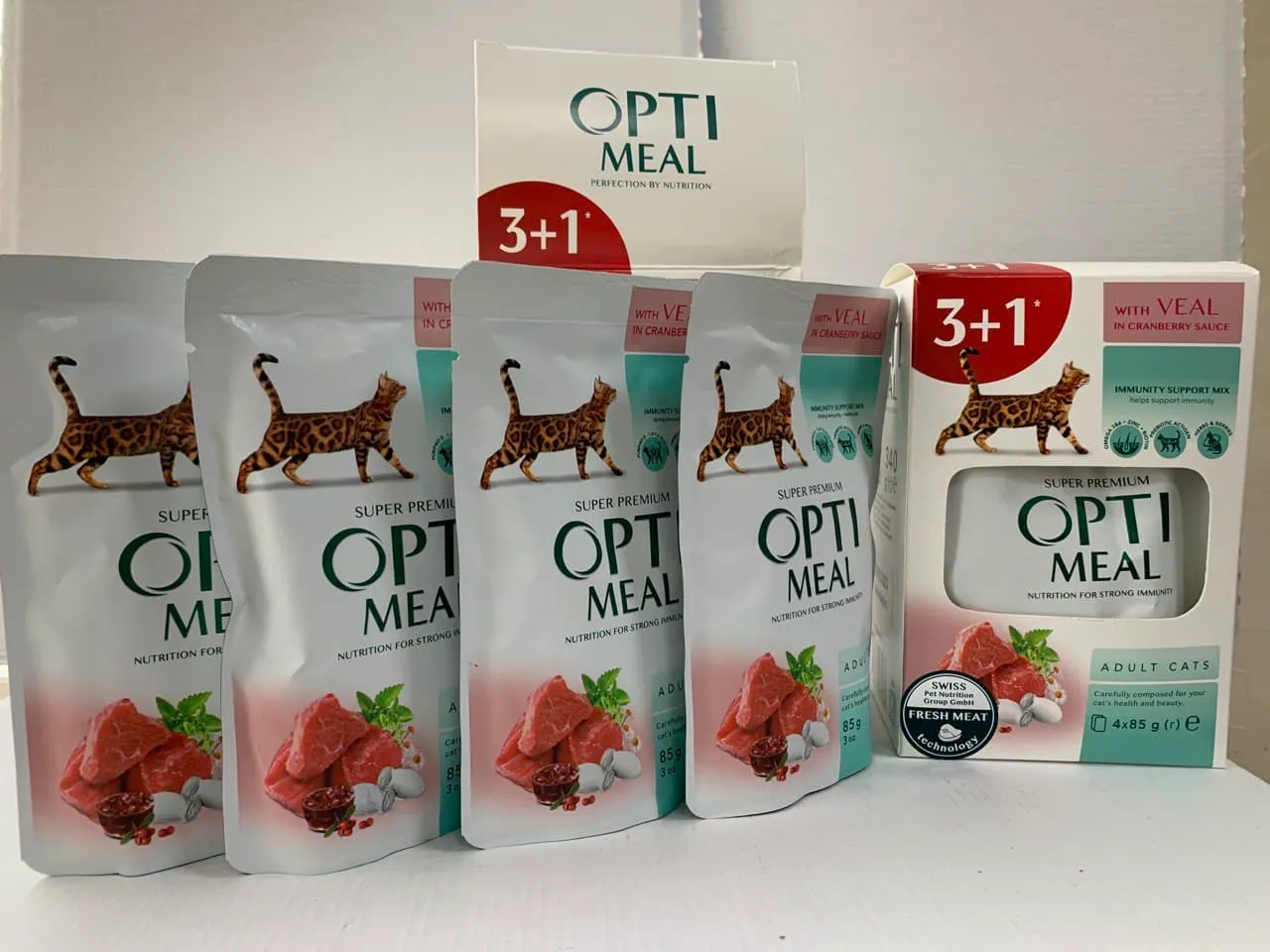 Optimeal+ пауч 85г для котів телятина в жур. соусі (3+1)