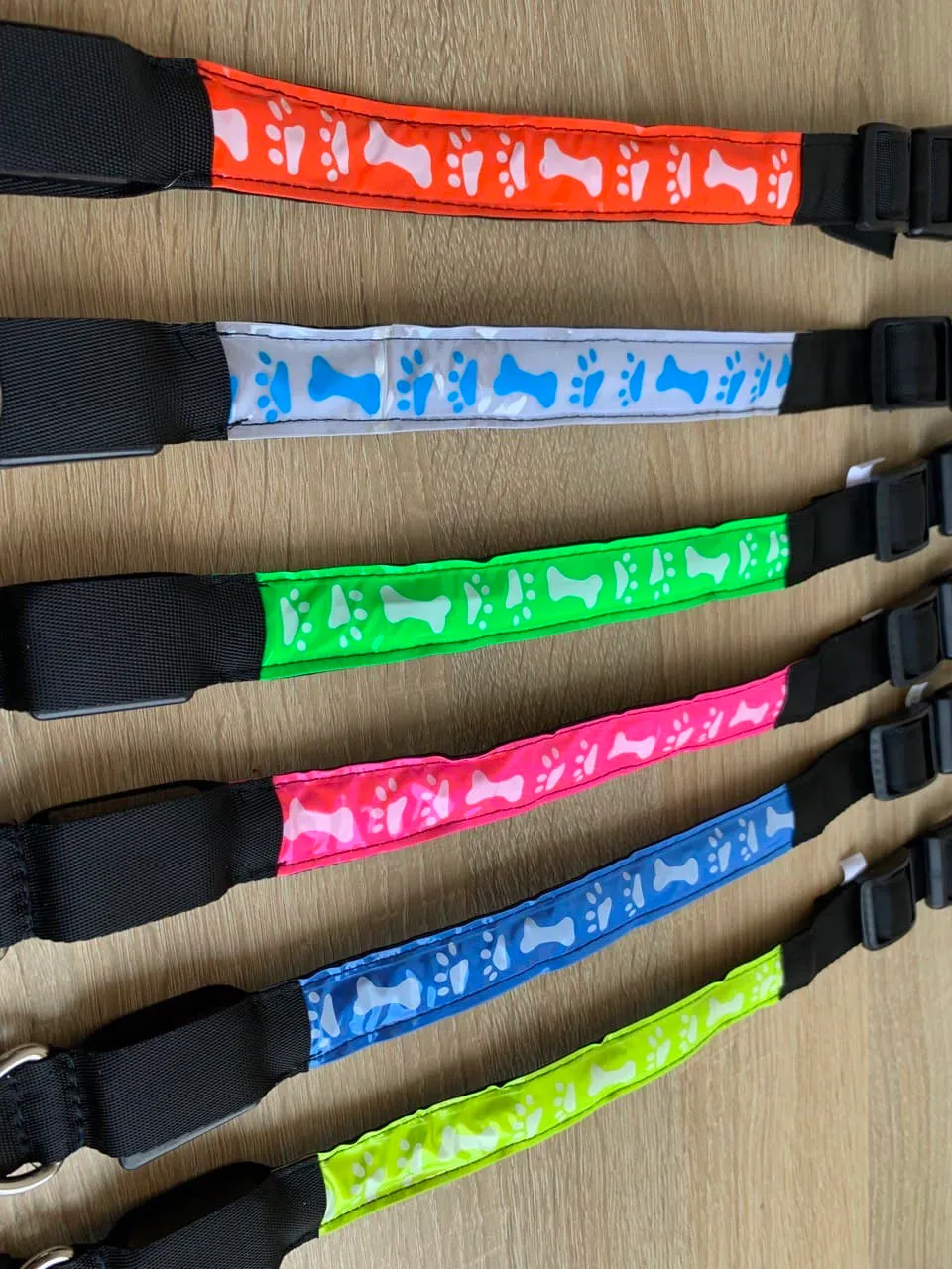 Нашийник LED плівка КІСТОЧКА S (2,5см/35-43см)