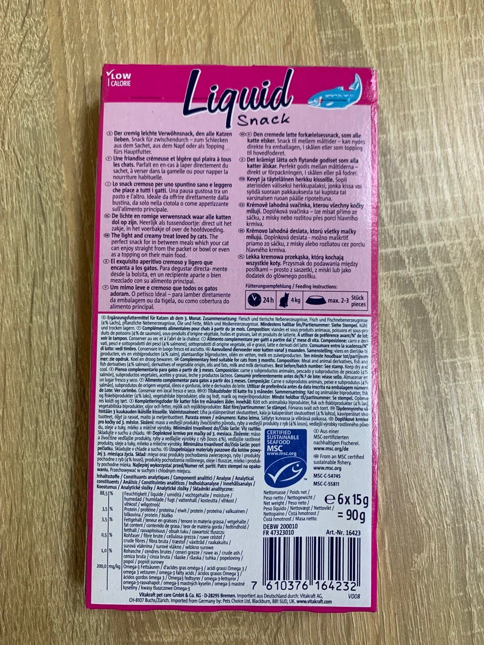 Vitakraft Liquid Snack Salmon+Omega3 лосось+омега3, кремові ласощі для котів 6*15г