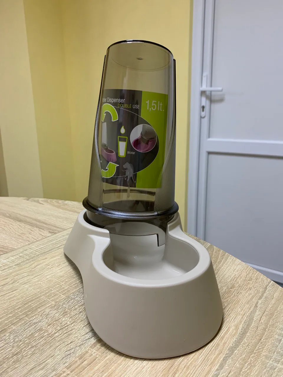 Диспенсер ACQUA NUVOLA для корму або води 1,5л (беж-син)