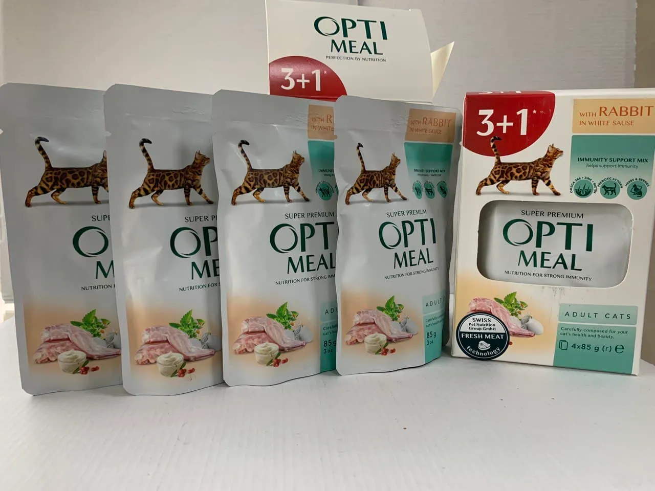 Optimeal+ пауч 85г для котів кролик в біл. соусі (3+1)