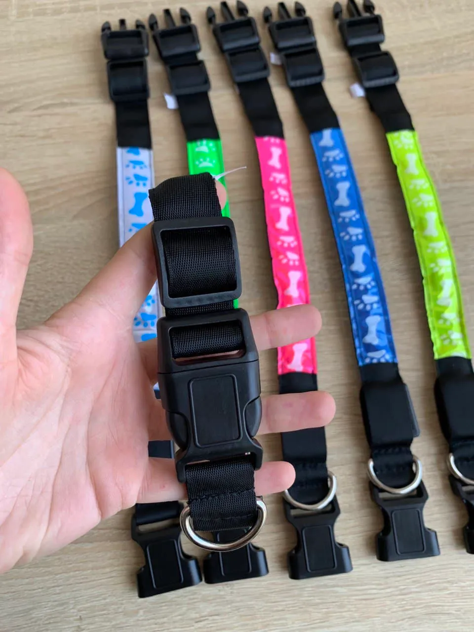 Нашийник LED плівка КІСТОЧКА S (2,5см/35-43см)