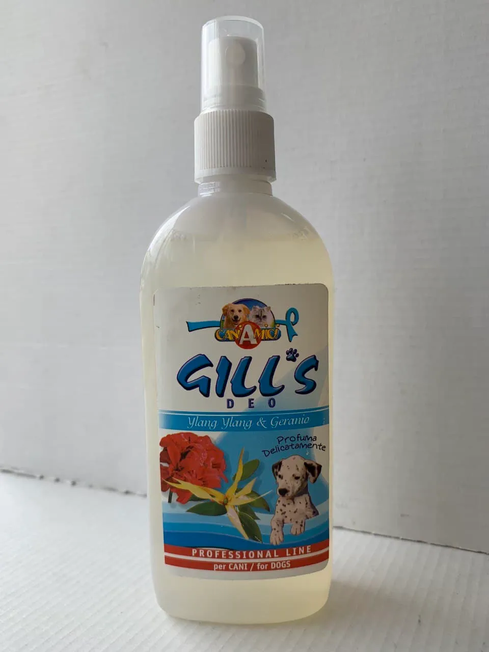 Туалетна вода GILL'S Ylang Ylang & Gtranium для котів і собак 150мл