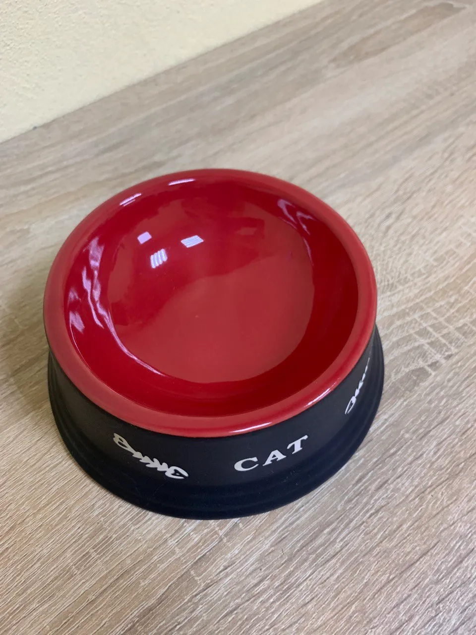 Н 73386 Миска керам. д/кота CAT чорно-червона 14*4.8см