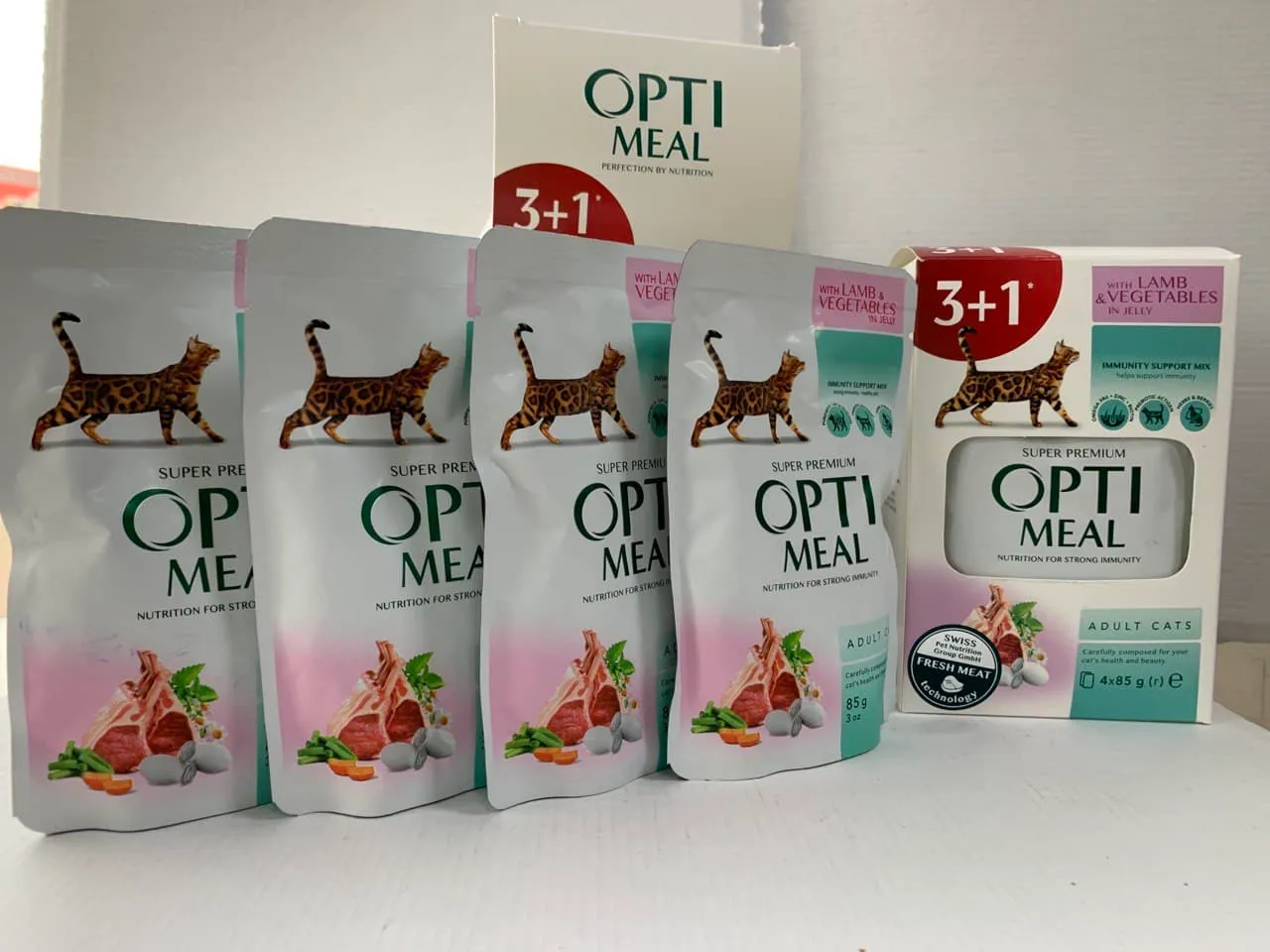 Optimeal+ пауч 85г для котів ягня та овочі в желе (3+1)