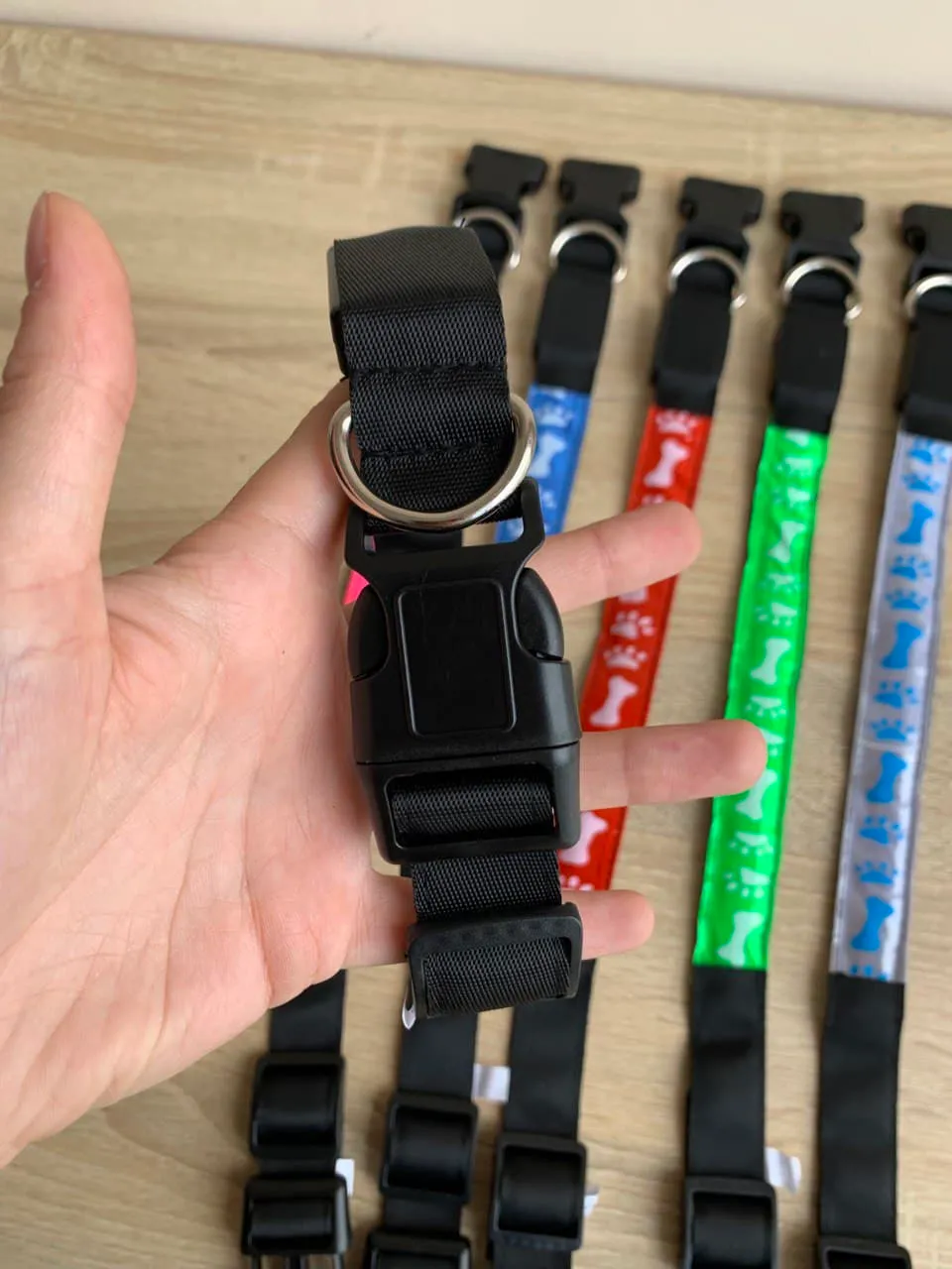 Нашийник LED плівка КІСТОЧКА M (2,5см/40-48см)