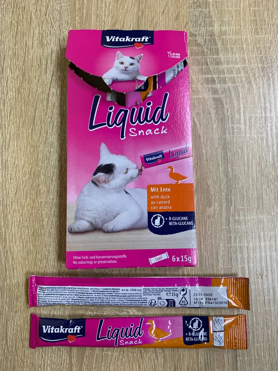 Vitakraft Liquid Snack Duck качка, кремові ласощі для котів 6*15г